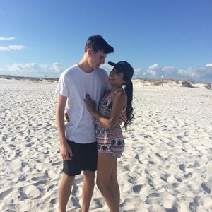 Meet your Posher, Carson